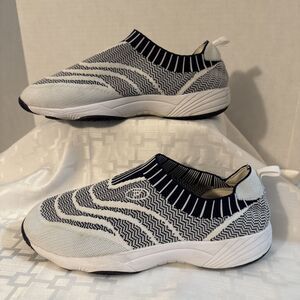Propet Slip-On Slip Resistant Men  Sneakers WCS004K 10 Wide Comfort‎ Washable